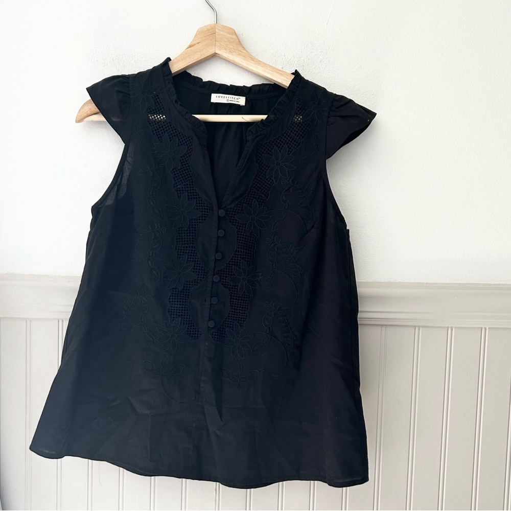 Lovestitch Small Crochet Button Black Sleeveless Blouse